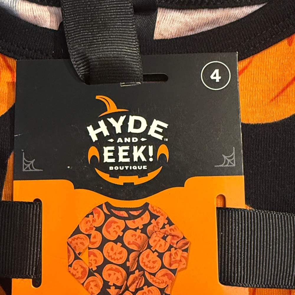 Hyde and Eek! Kids Pumpkin Pajama Set - Black and Orange - Picture 3 of 3
